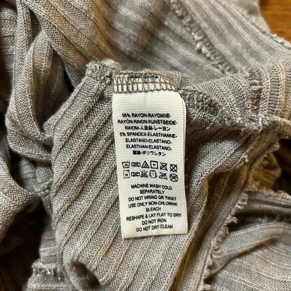 Free People We The Free Small Lover Rib Thermal Split Back Beige Top Oversized - Picture 4 of 6